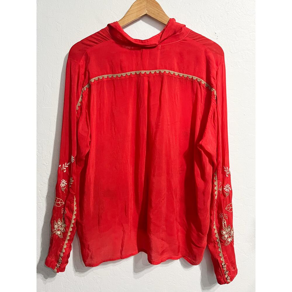 Johnny Was Shirt Medium Button Down Embroidered HUmming Bird Flowers Boho Red - Picture 3 of 8